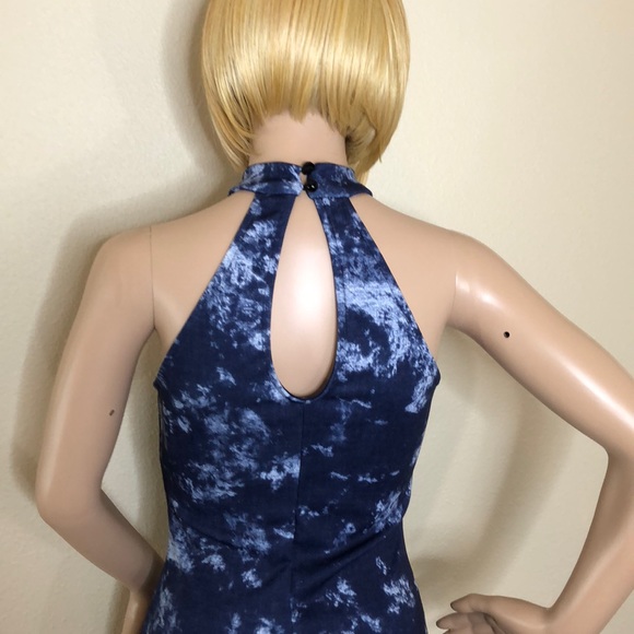 Sleeveless Dress - Picture 4 of 4